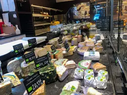 125-fromagerie-lait-pasteurise-lait-thermise-cru.webp
