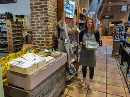 125-marion-presente-nos-produits-zero-dechet-sacs-en-vrac.webp