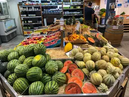 125-pasteque-melon-rayon-fruits-villeneuve-d-ascq-biocoop-saveurs-et-saisons.webp