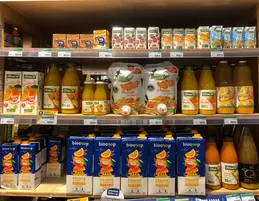 125-vitamont-orange-carotte-citron-fee-bio-orage-biocoop-jus-d-orange-briquette-d-orange-de-raisin.webp